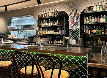 australia/canberra/restaurant/miss-van-s