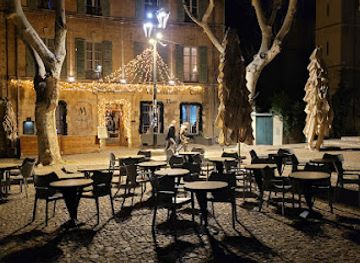 france/avignon/palais-des-papes/restaurant/le-moutardier-du-pape