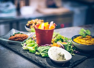 new-caledonia/poya/restaurant/chai-de-l-hippodrome