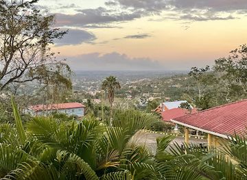 belize/mountain-pine-ridge-forest-reserve/restaurant/obsidian-restaurant