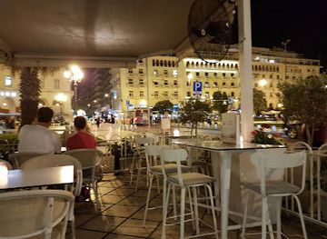 greece/thessaloniki/aristotelous-square/restaurant/plaisir