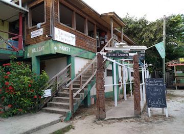 belize/placencia/restaurant/the-secret-garden-restaurant-and-bar