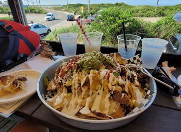 rhode-island/block-island/restaurant/los-gatitos