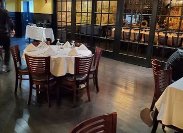 new-york/white-plains/restaurant/via-garibaldi