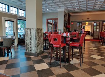 kansas/lawrence/restaurant/the-jayhawker