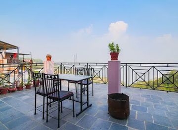 nepal/nagarkot/restaurant/hotel-everest-window-view