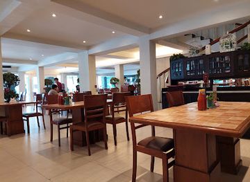 indonesia/surabaya/restaurant/bon-ami-restaurant