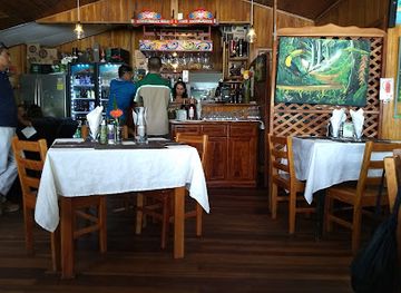 costa-rica/monteverde/restaurant/restaurante-mar-tierra