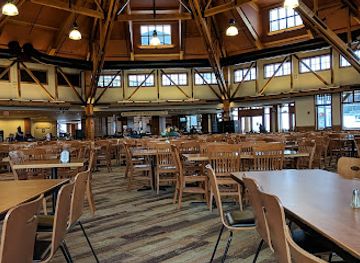 vermont/mount-mansfield/restaurant/spruce-camp-bar-lodge