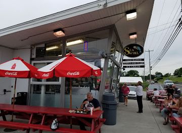 connecticut/mystic-seaport/restaurant/sea-swirl