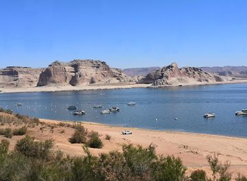 arizona/lake-powell/restaurant/rainbow-room