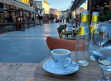 greece/macedonia/restaurant/concept-food-cafe-bar