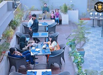pakistan/lahore/downtown-lahore/restaurant/the-otus-rooftop