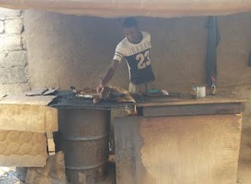 cameroon/dschang/restaurant/bon-soya-papa-ali