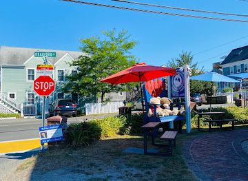 massachusetts/provincetown/restaurant/provincetown-house-of-pizza-phop