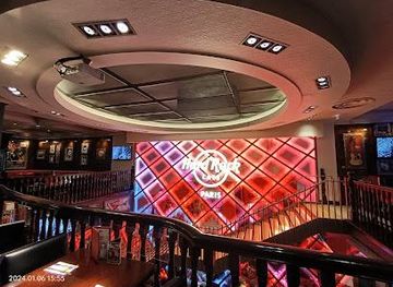 france/paris/restaurant/hard-rock-cafe-paris