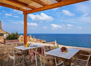 greece/monemvasia/restaurant/chrisovoulo-cafe-restaurant-bar
