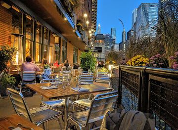 illinois/great-river-road/restaurant/river-roast