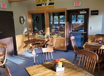 missouri/central-missouri/restaurant/mudlick-mountain-grill
