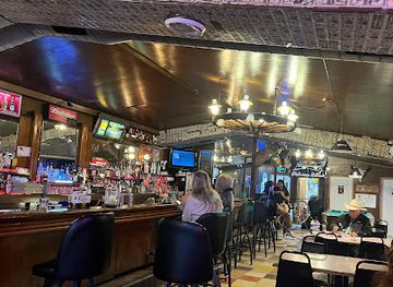 Wagon Wheel Bar
