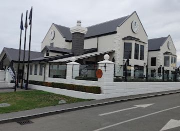 new-zealand/canterbury/restaurant/crate-barrel