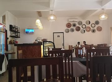 madagascar/toamasina/restaurant/verre-a-soi