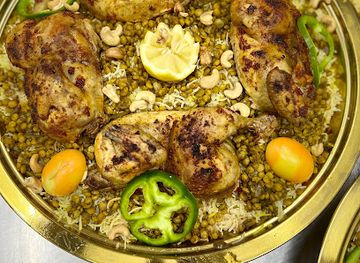 bahrain/jebel-dukhan/restaurant/rice-and-ribs