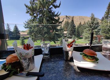 wyoming/snow-king-mountain-resort/restaurant/liberty-burger