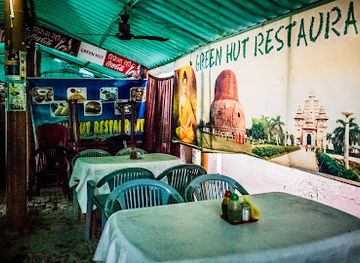 india/varanasi/sarnath/restaurant/green-hut-restaurant