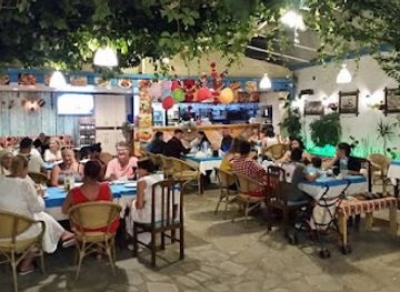 turkiye/kusadasi/restaurant/castle-restaurant