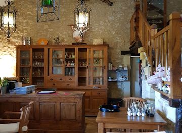 france/dordogne-valley/restaurant/le-saint-cochon