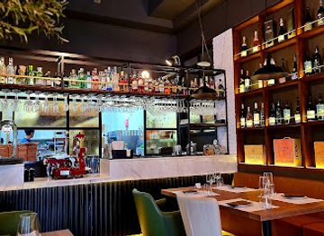 portugal/algarve/restaurant/versatile-restaurante