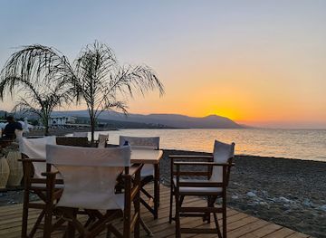 cyprus/akamas-peninsula-national-park/restaurant/yialos-beach-grill-house