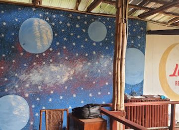 liberia/monrovia/restaurant/luna-resto-bar