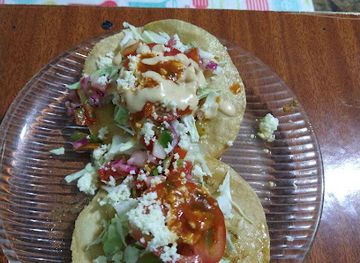 belize/orange-walk-town/restaurant/deh-juicy-kitchen