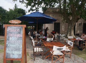uruguay/colonia-del-sacramento/barrio-historico/restaurant/vintage-resto