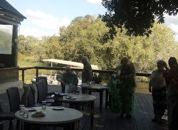 zambia/lufupa-river-camp/restaurant/lufupa-lodge-dining-area