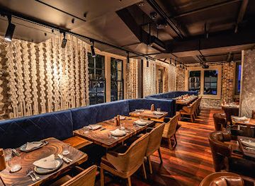 australia/far-west/restaurant/6head-sydney