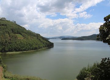 uganda/bwindi-impenetrable-national-park/restaurant/food-station