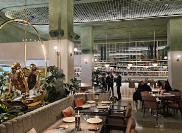 cyprus/nicosia-district/restaurant/henry-s