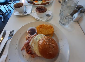 australia/mallee/restaurant/lazy-moes-mildura