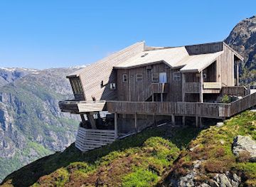 norway/preikestolen/restaurant/kjerag-oygardstol