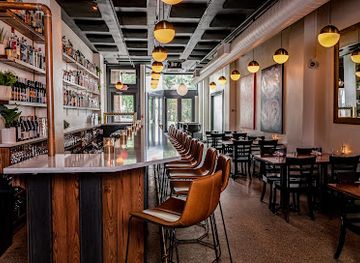 massachusetts/berkshires/restaurant/district-kitchen-bar