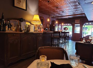 wisconsin/milwaukee/restaurant/the-pasta-tree-restaurant-wine-bar