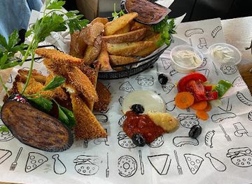 israel/tel-aviv/carmel-market/restaurant/hamarokait-bkarmel