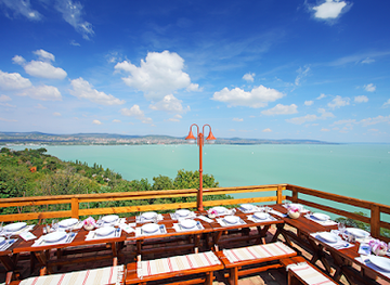 hungary/balaton-uplands/restaurant/echo-etterem