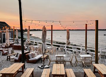 rhode-island/block-island/restaurant/the-surf