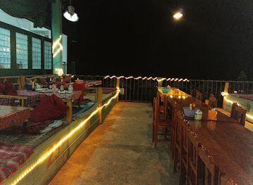 laos/vang-vieng/restaurant/river-hills-restaurant