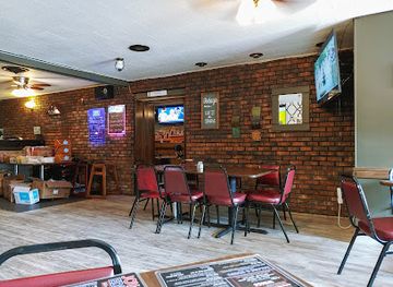 illinois/matthiessen-state-park/restaurant/joy-and-ed-s-bar-and-grill