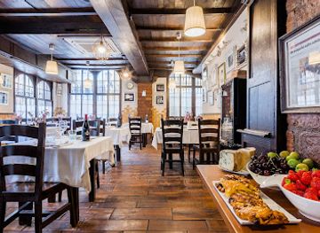 spain/oviedo/restaurant/el-fondin-de-trascorrales